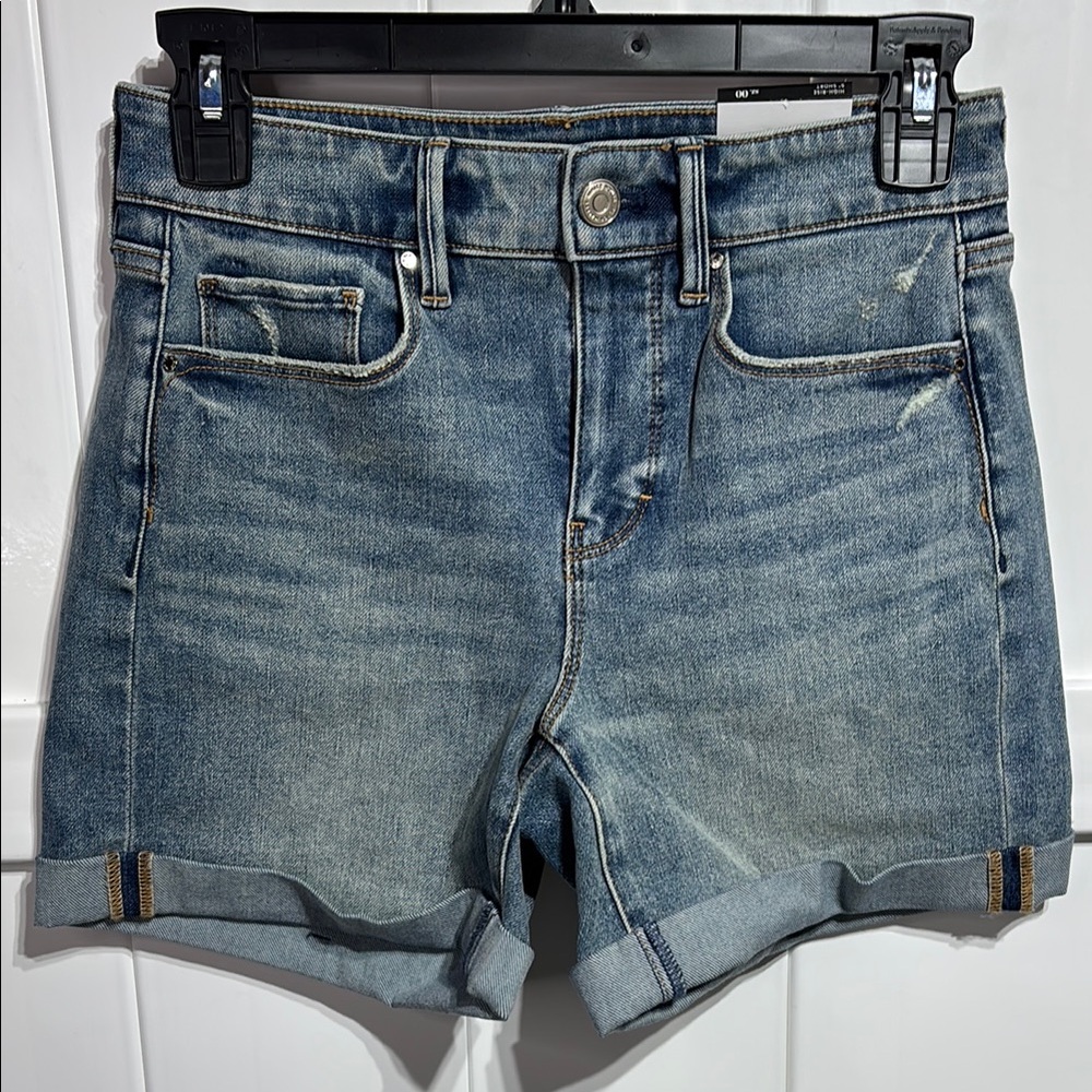 NWT WHBM The Short blue jean shorts - Picture 1 of 6